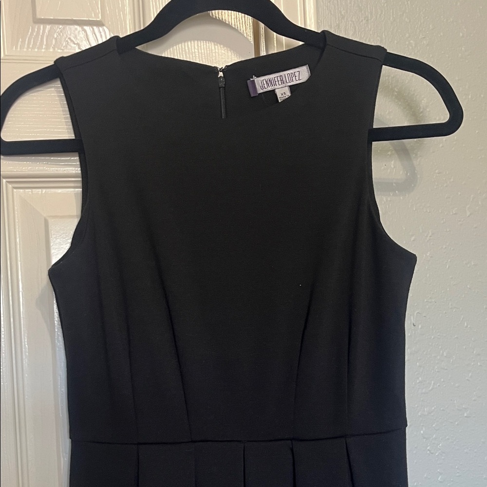 Jennifer Lopez Elegant Black Pleated Mini Dress - Picture 3 of 6